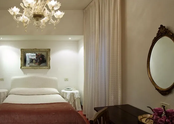 Hotel Columbia